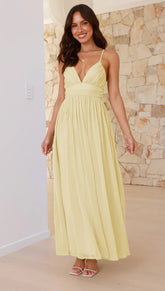 Vestido midi con tirantes finos